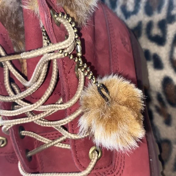 Timberland Boots Girls Size 3 Burgundy Boot Fur Timberland A1U5A Water Resistant - Picture 15 of 16